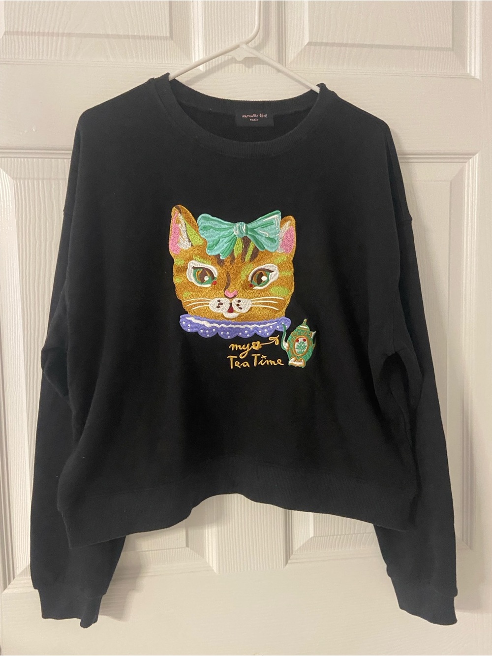 T41a- NATHALIE LETE PARIS Black MY TEA TIME Cat-Embroidered Pullover Sweater